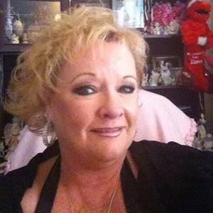 Meet your Posher, Pamela